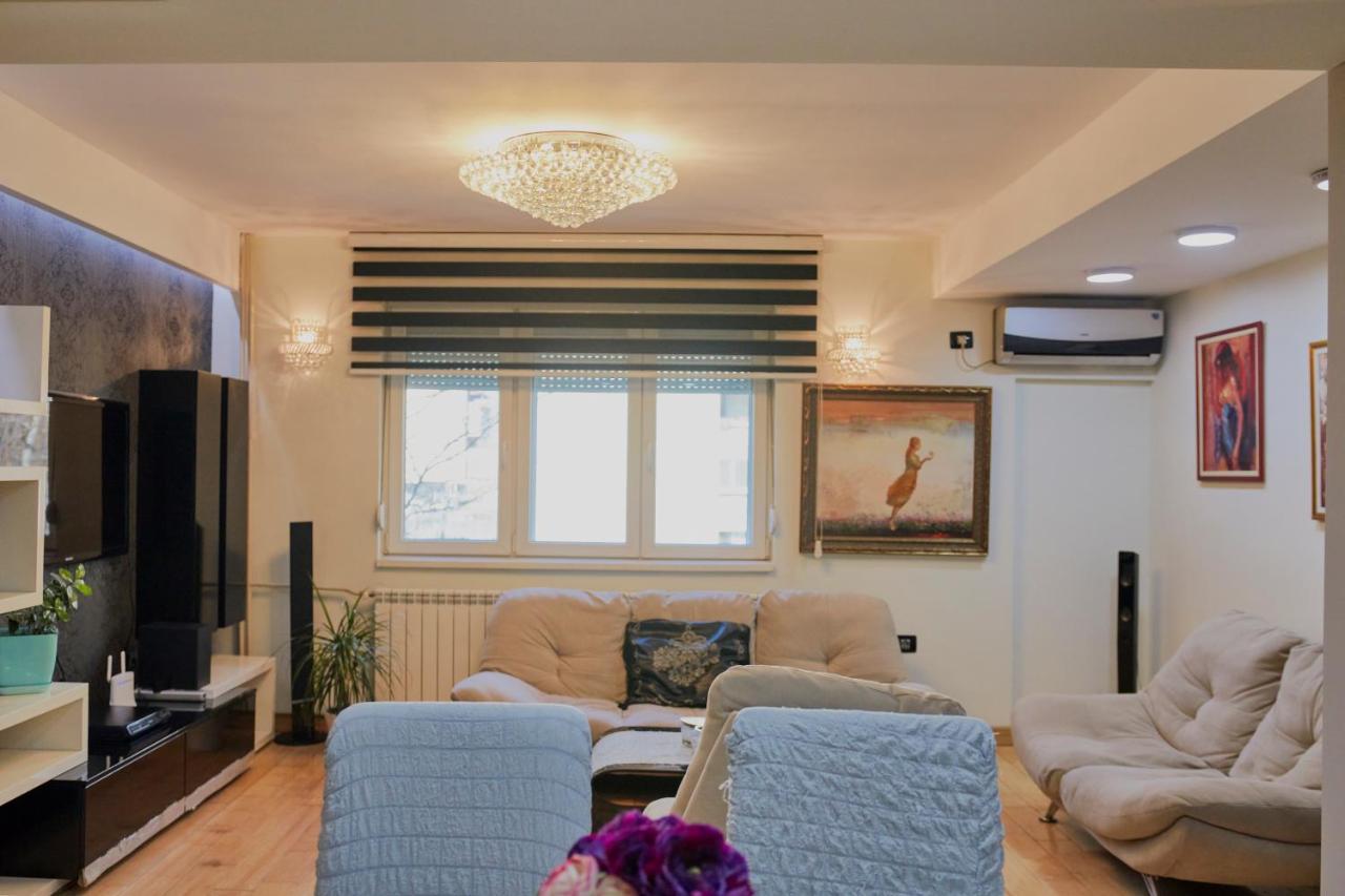 Diamond Butterfly Apartment Skopje Exterior foto
